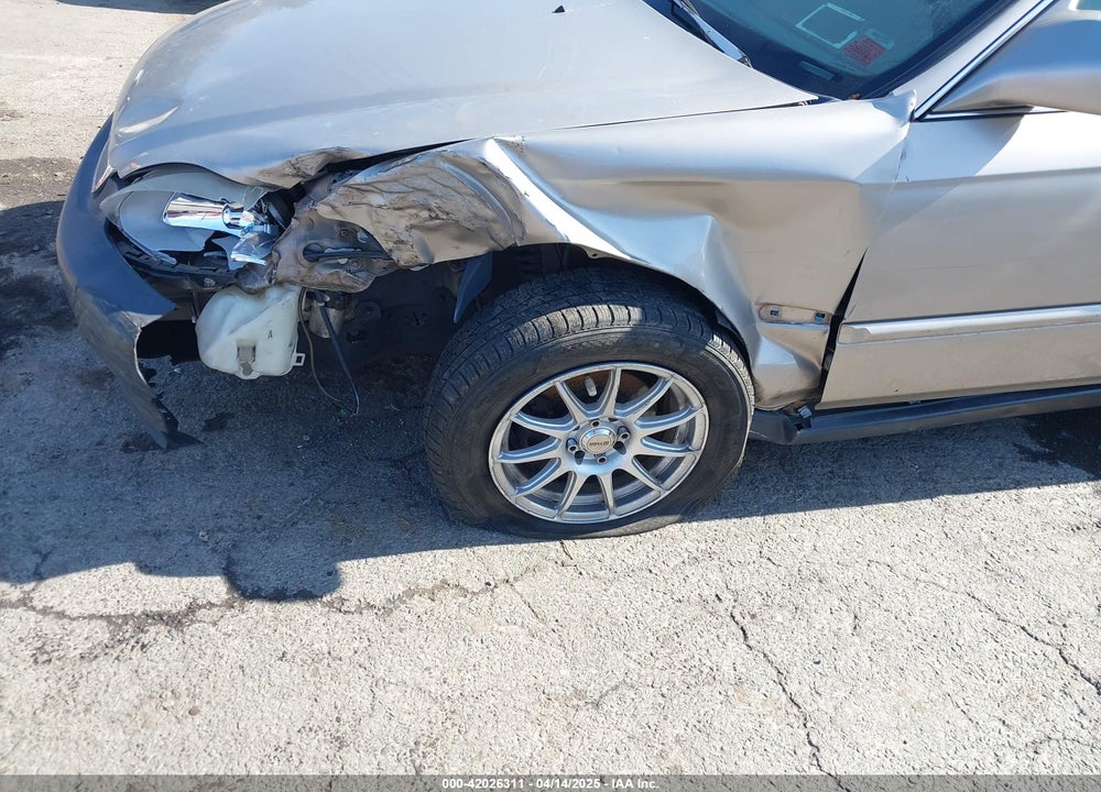 2000 HONDA CIVIC EX VIN: 2HGEJ864XYH584606