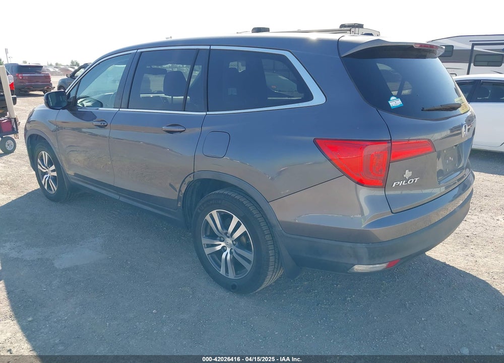 2017 HONDA PILOT VIN: 5FNYF5H5XHB006741