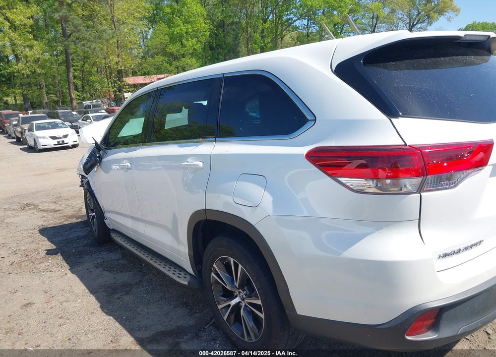 2017 TOYOTA HIGHLANDER VIN: 5TDZARFH6HS031526