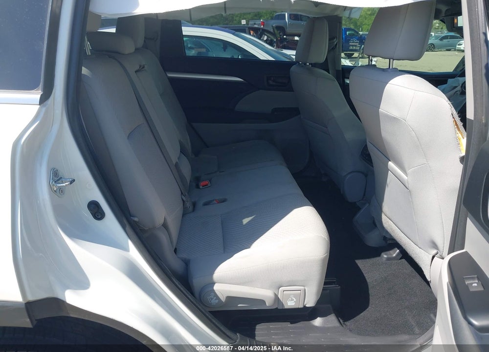 2017 TOYOTA HIGHLANDER VIN: 5TDZARFH6HS031526