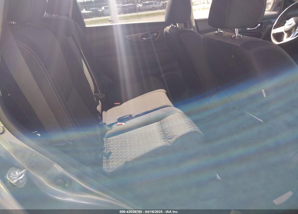 2019 NISSAN ROGUE SV VIN: JN8AT2MV5KW389574