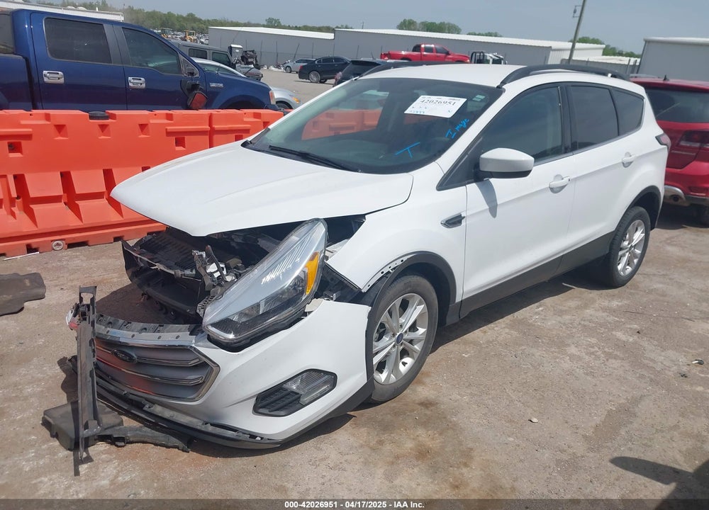 2018 FORD ESCAPE VIN: 1FMCU0GD7JUB83588