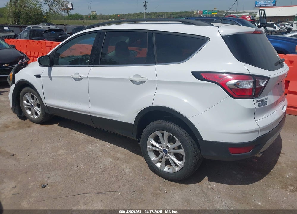 2018 FORD ESCAPE VIN: 1FMCU0GD7JUB83588