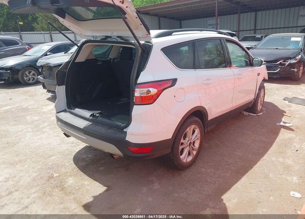 2018 FORD ESCAPE VIN: 1FMCU0GD7JUB83588
