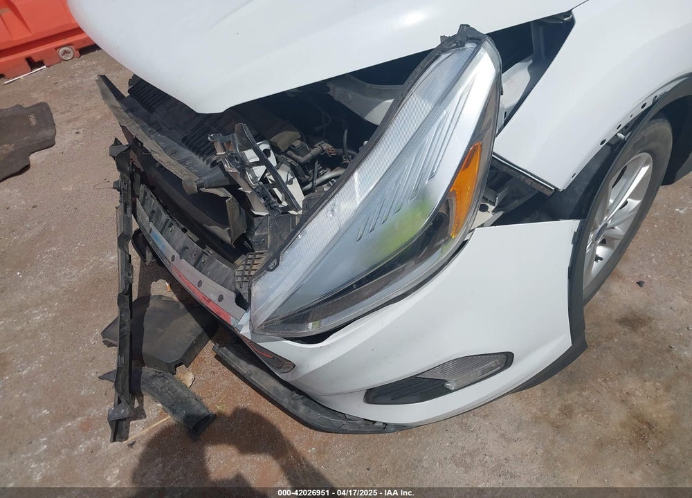 2018 FORD ESCAPE VIN: 1FMCU0GD7JUB83588