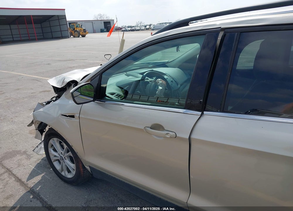 2018 FORD ESCAPE SE VIN: 1FMCU0GD7JUC70374