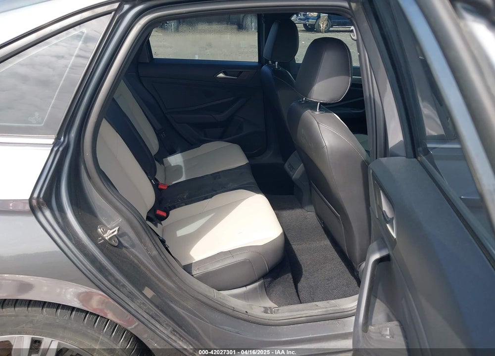 2019 VOLKSWAGEN JETTA VIN: 3VWCB7BU9KM215129