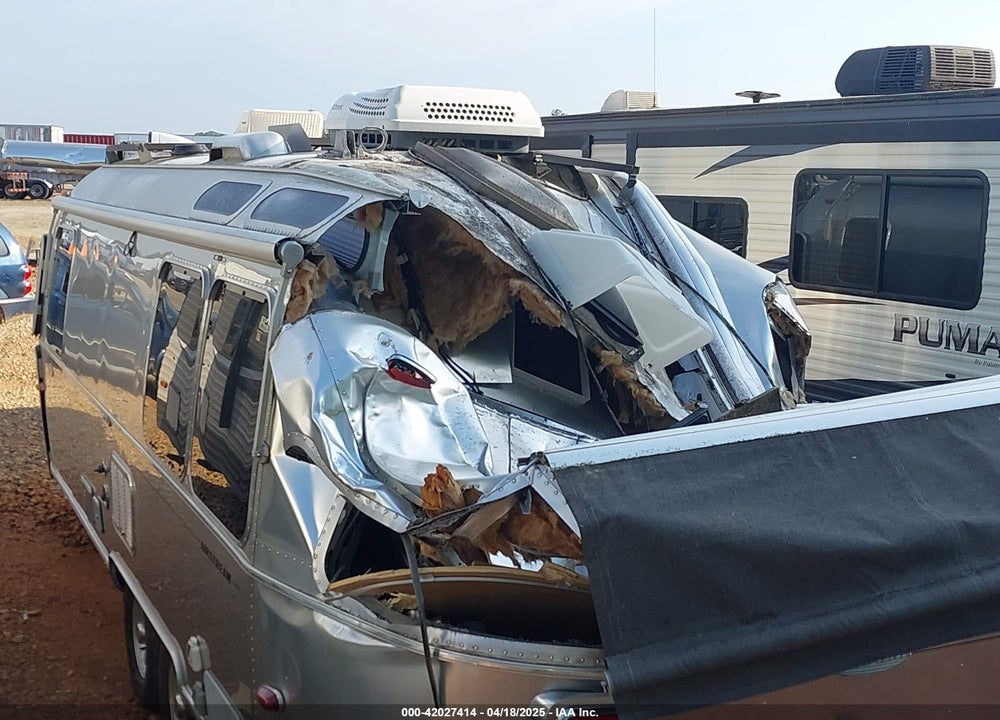 2014 AIRSTREAM FLYING CLOUD 25FB SJ9YJE-FC VIN: 1STJ9YJ21EJ530554