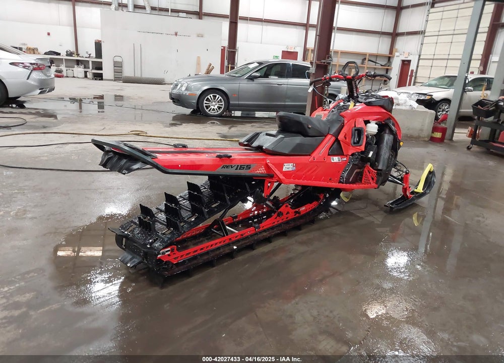 2019 SKI DOO SUMMIT X VIN: 2BPSTKKD5KV000071