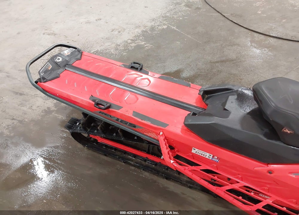 2019 SKI DOO SUMMIT X VIN: 2BPSTKKD5KV000071