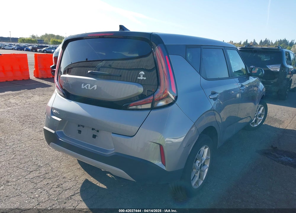 2023 KIA SOUL VIN: KNDJ23AU4P7849521
