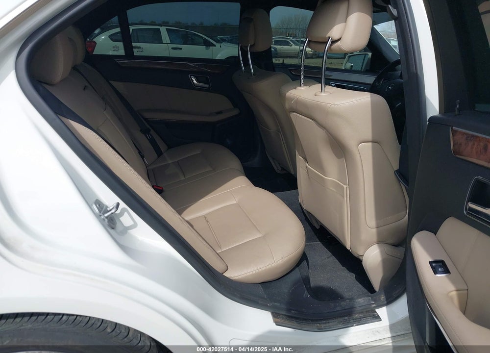 2011 MERCEDES-BENZ E 350 VIN: WDDHF8HB7BA456781