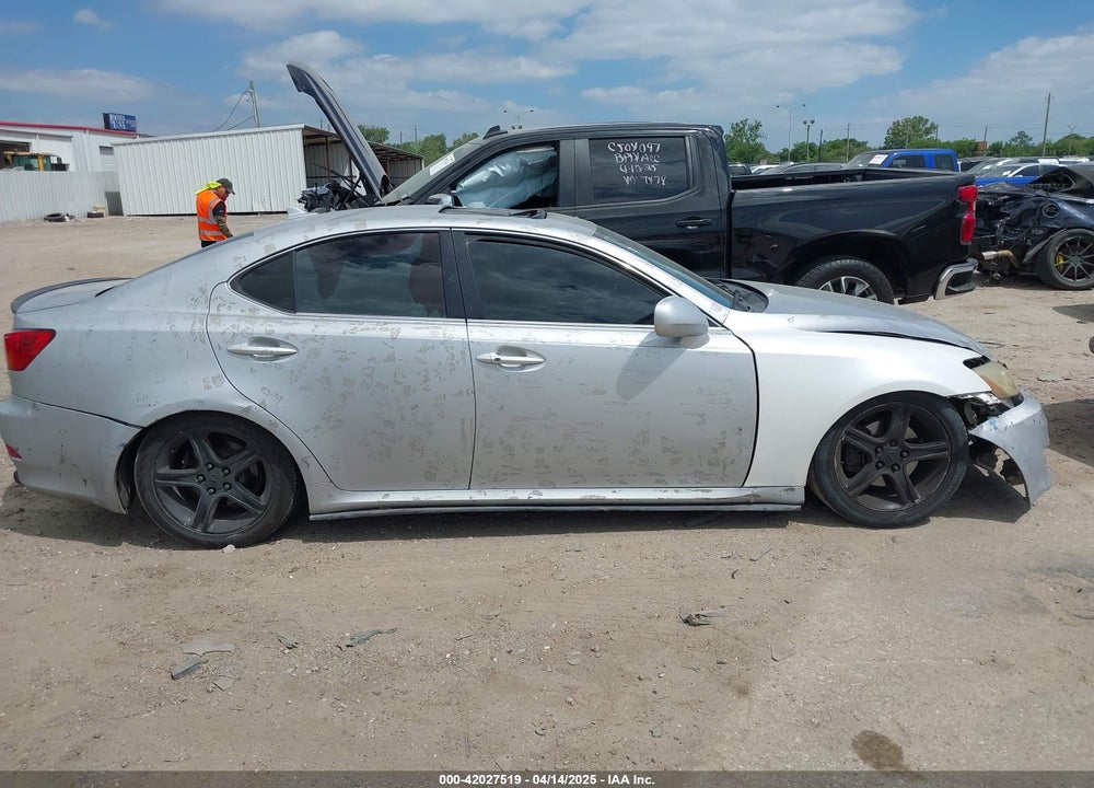 2007 LEXUS IS 250 VIN: JTHBK262X72027324