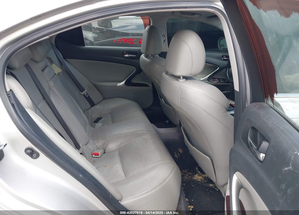 2007 LEXUS IS 250 VIN: JTHBK262X72027324
