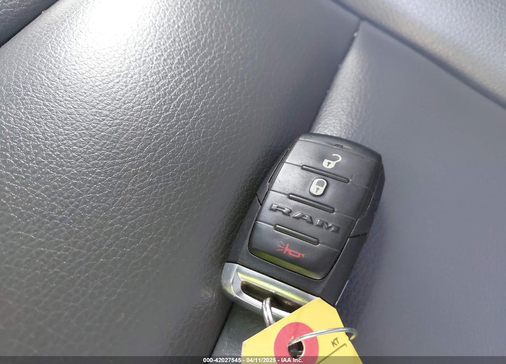 2022 RAM 1500 VIN: 1C6SRECG1NN268755