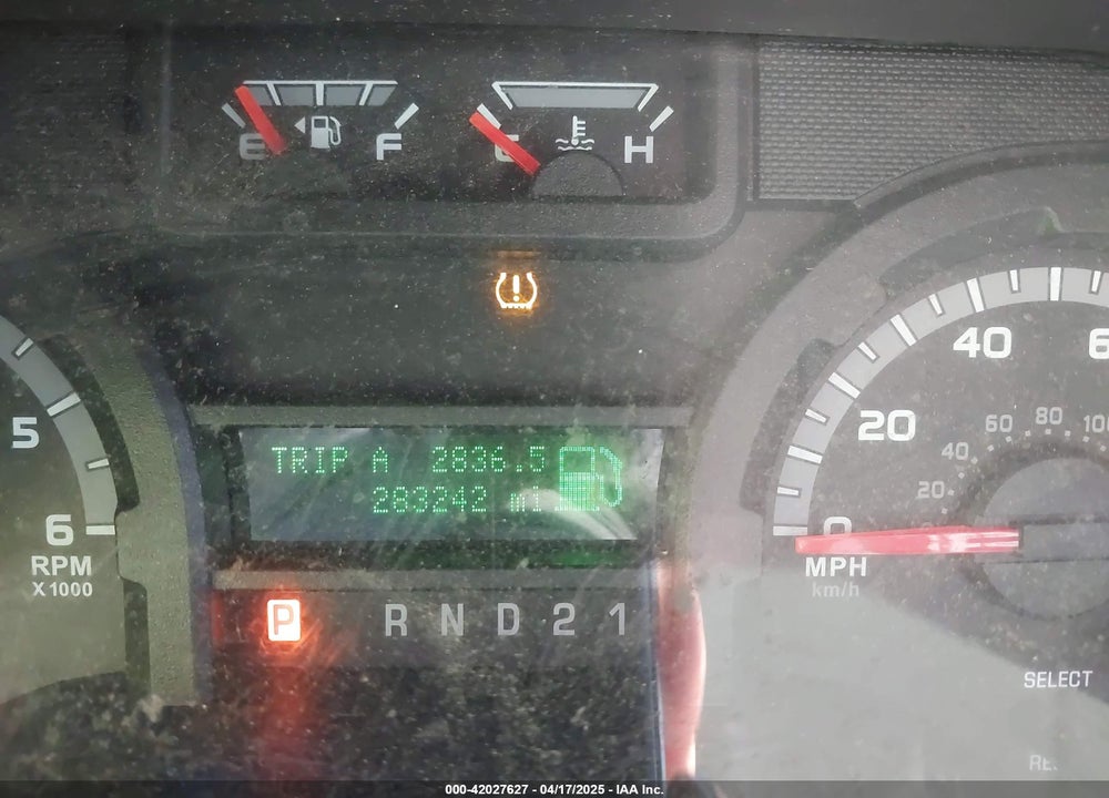 2011 FORD E-350 SUPER DUTY VIN: 1FBSS3BL3BDA90014