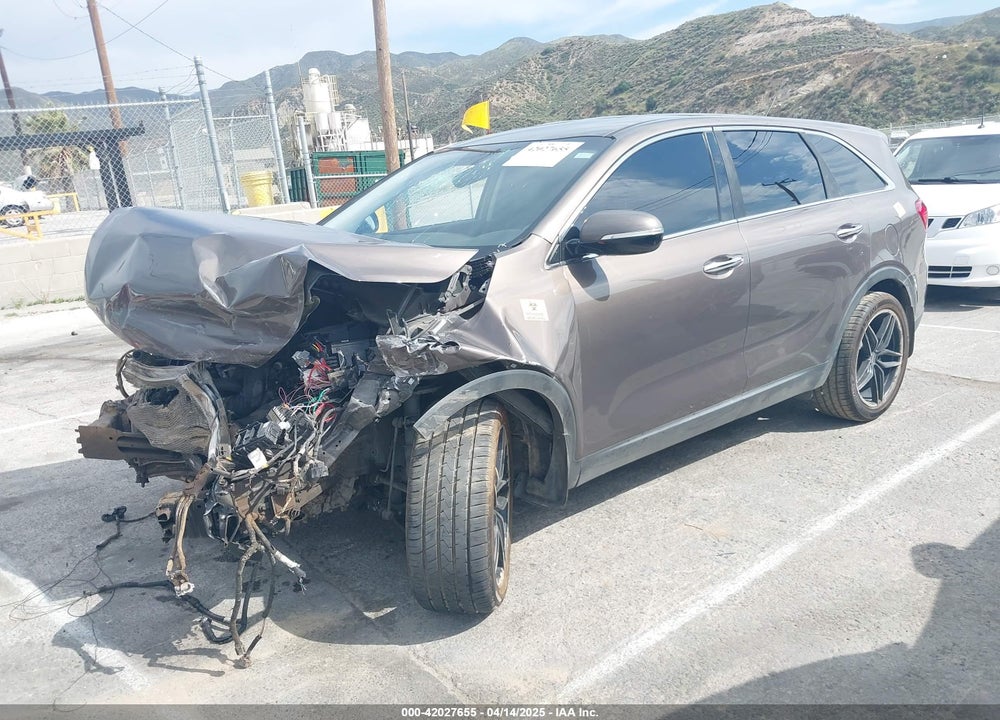 2019 KIA SORENTO 2.4L LX VIN: 5XYPG4A36KG574769