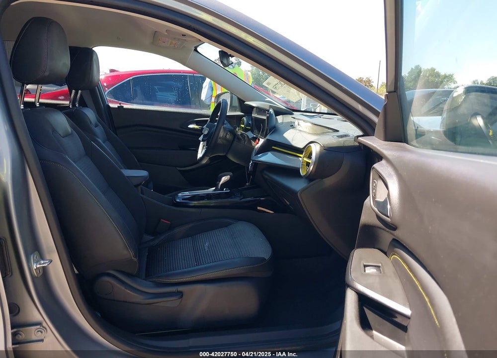 2025 CHEVROLET TRAX VIN: KL77LHEP3SC083741