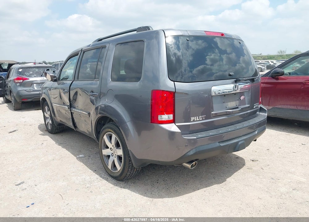 2015 HONDA PILOT TOURING VIN: 5FNYF4H94FB006633