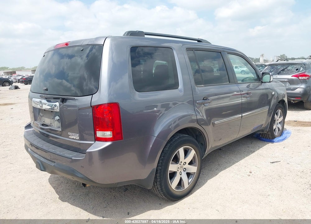 2015 HONDA PILOT TOURING VIN: 5FNYF4H94FB006633