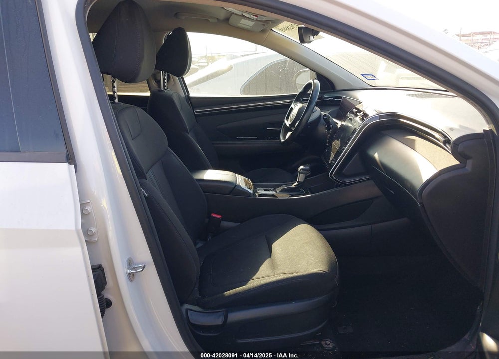 2022 HYUNDAI TUCSON VIN: KM8JF3AE1NU105558