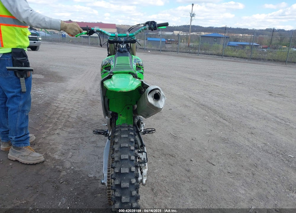 2021 KAWASAKI KX450 F VIN: JKAKXGJC0MA021432