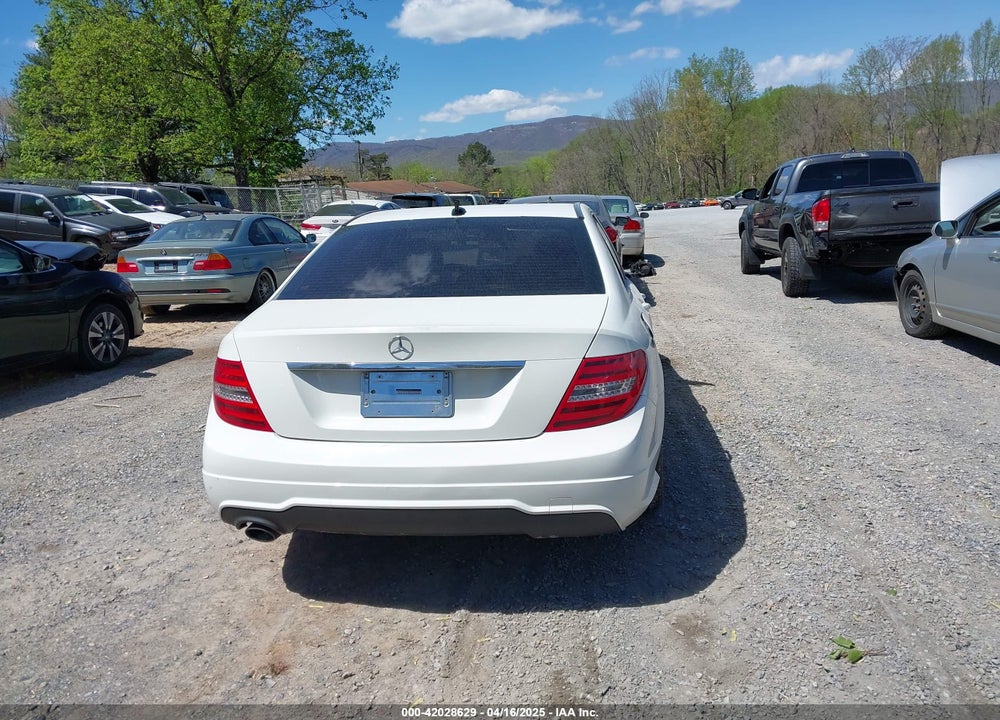 2012 MERCEDES-BENZ C 250 VIN: WDDGF4HB3CR199917