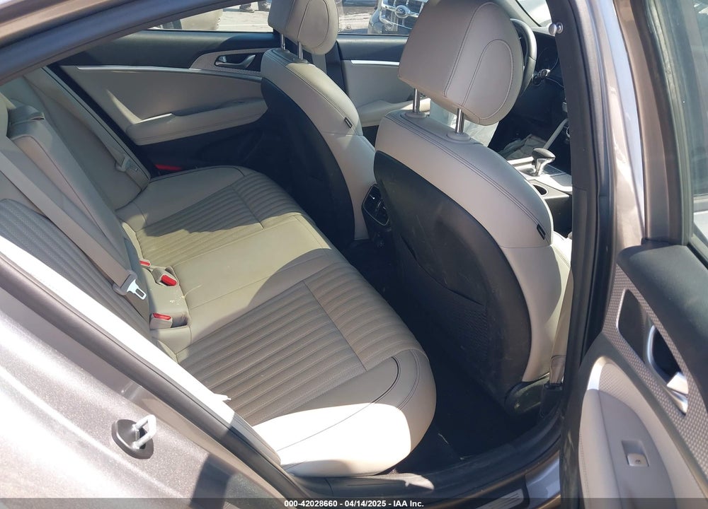 2023 GENESIS G70 VIN: KMTG54TE2PU119770