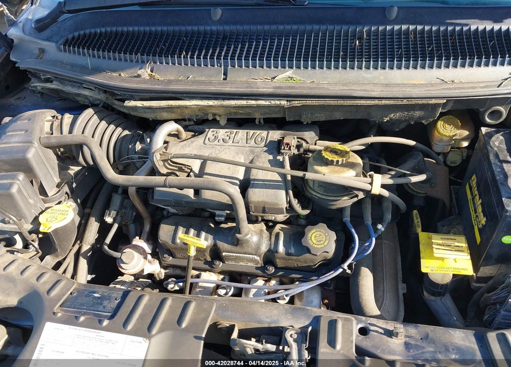 2001 DODGE GRAND CARAVAN SPORT VIN: 2B8GP44G81R118664