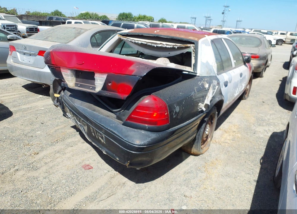 2007 FORD CROWN VICTORIA VIN: 2FAFP71W97X138686