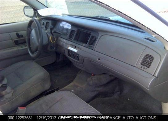 2007 FORD CROWN VICTORIA VIN: 2FAFP71W97X138686