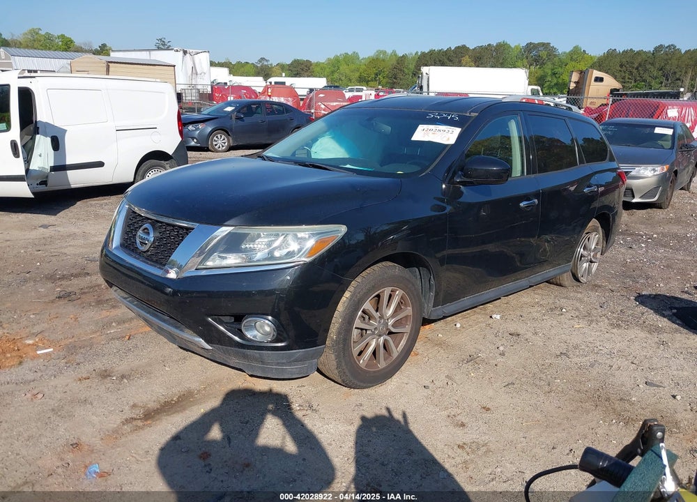 2015 NISSAN PATHFINDER VIN: 5N1AR2MN8FC618245
