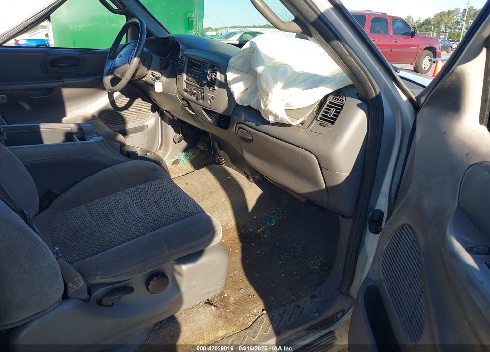 2002 FORD F-150 LARIAT/XL/XLT VIN: 1FTRX17W22NA33610