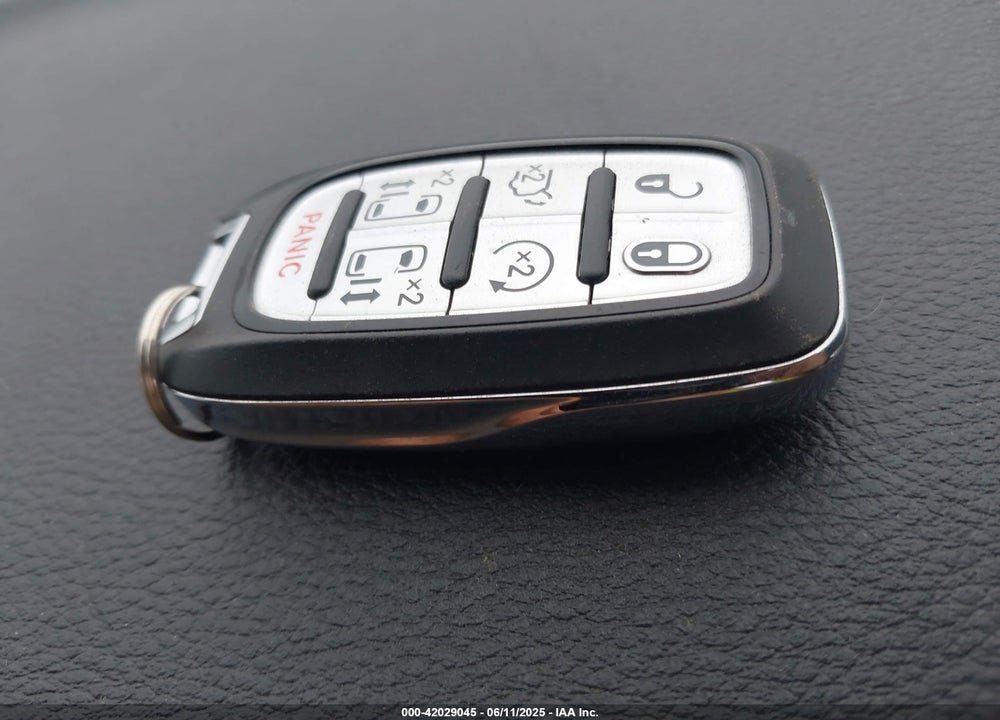 2023 CHRYSLER PACIFICA VIN: 2C4RC1BG4PR508163