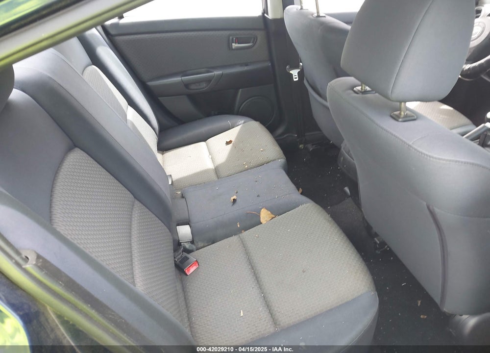 2005 MAZDA 3 I VIN: JM1BK32F451320977