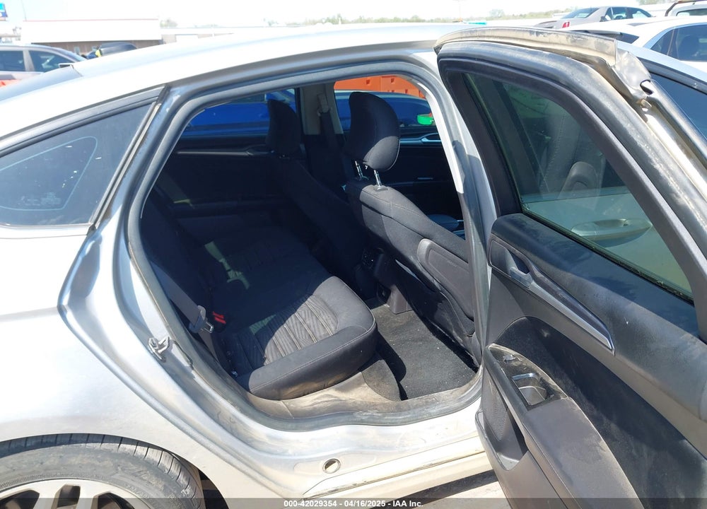 2016 FORD FUSION SE VIN: 3FA6P0H77GR174588