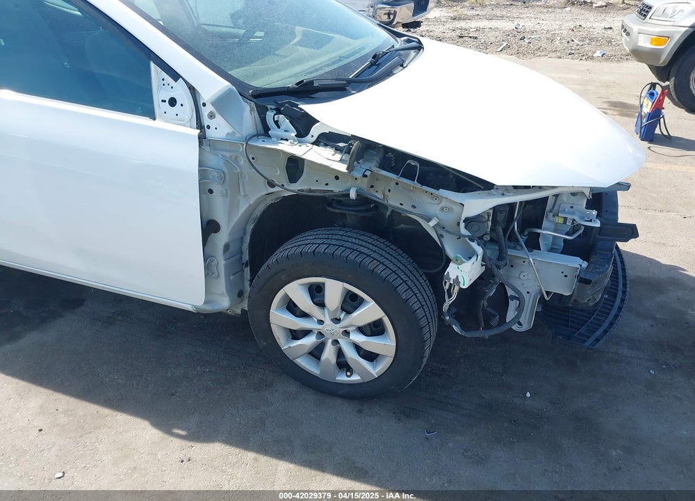 2014 TOYOTA COROLLA VIN: 5YFBURHEXEP155766