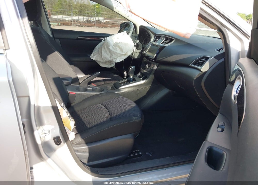 2019 NISSAN SENTRA SV VIN: 3N1AB7AP3KY399324