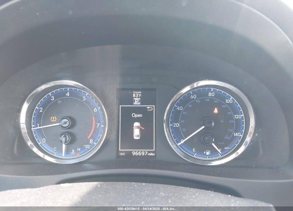 2018 TOYOTA COROLLA VIN: 5YFBURHE3JP758939