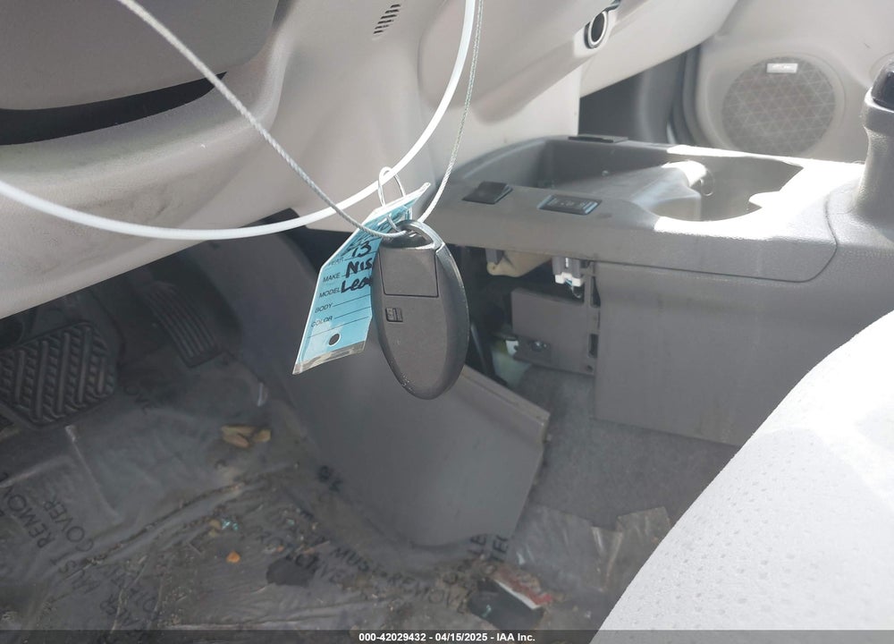 2013 NISSAN LEAF SV VIN: 1N4AZ0CP8DC413085