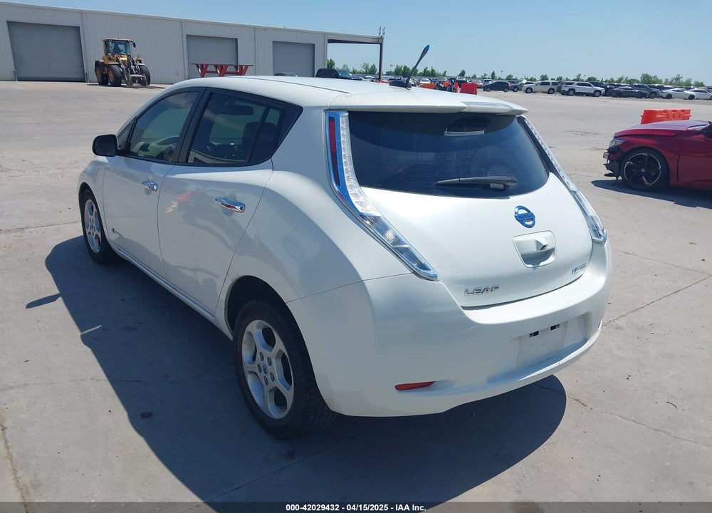 2013 NISSAN LEAF SV VIN: 1N4AZ0CP8DC413085