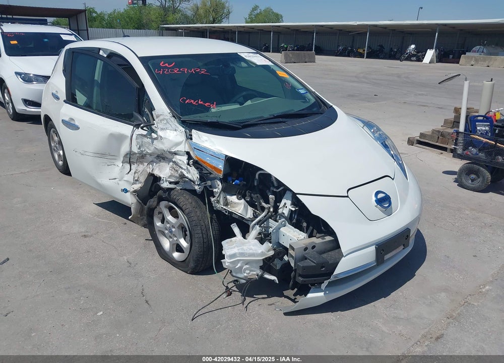 2013 NISSAN LEAF SV VIN: 1N4AZ0CP8DC413085