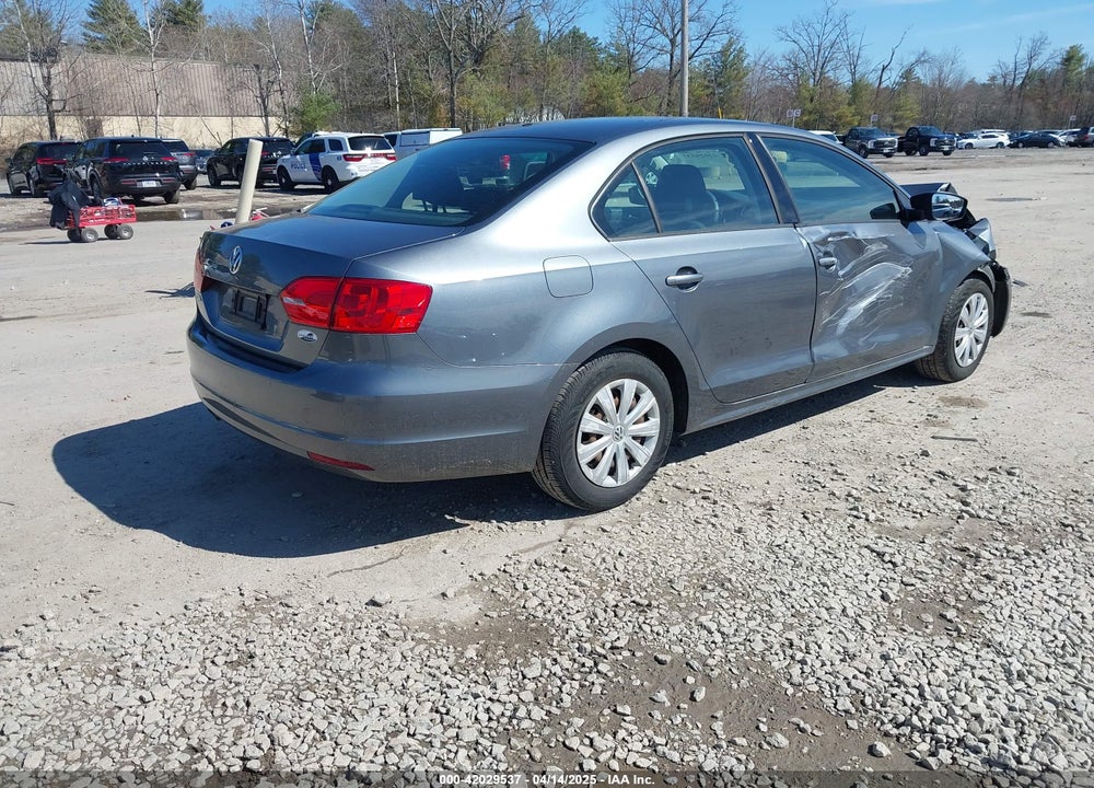 2014 VOLKSWAGON UNKNOWN VIN: 3VW2K7AJ7EM319965