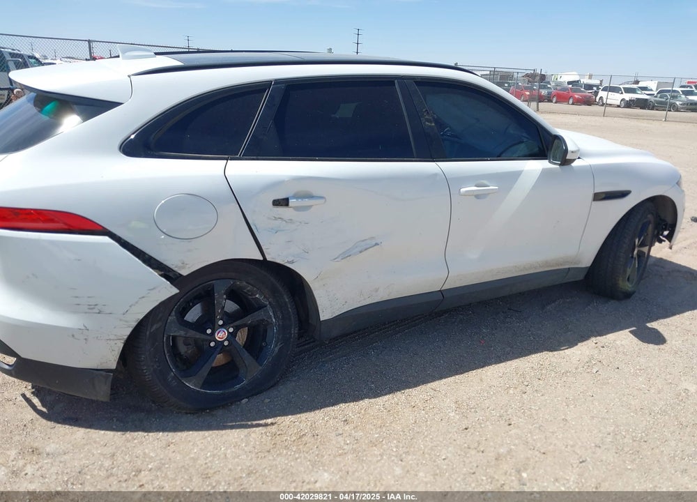2018 JAGUAR F-PACE VIN: SADCJ2FX5JA264874