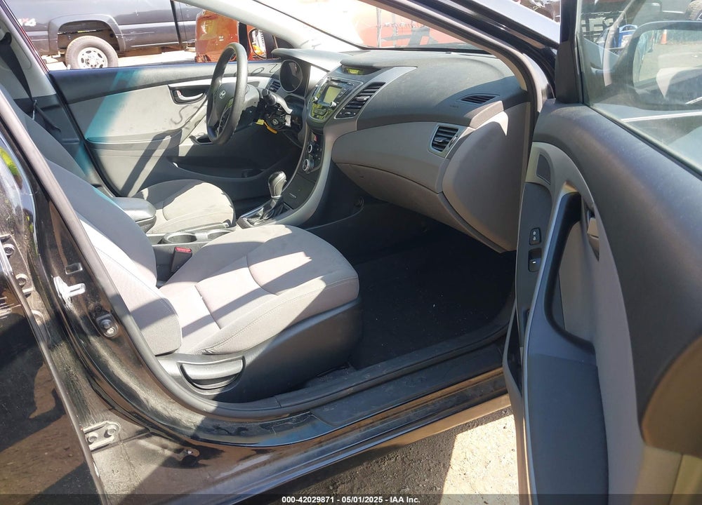 2015 HYUNDAI ELANTRA SE VIN: KMHDH4AE4FU439517