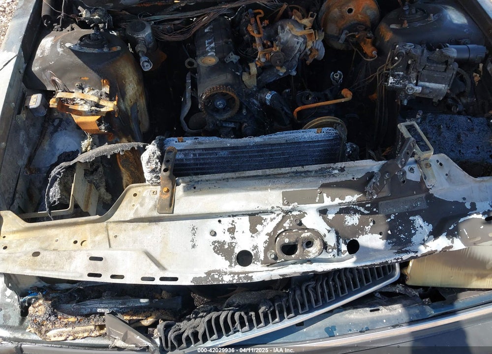 1993 VOLVO 240 VIN: YV1AS8803P1486321