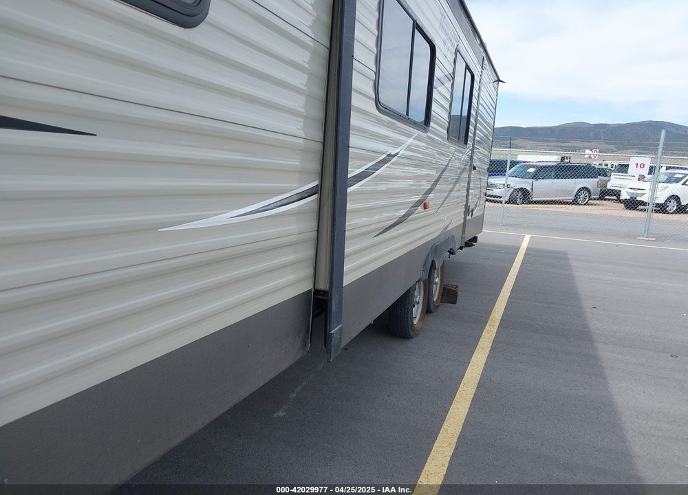 2017 KEYSTONE TRAVEL TRAILER VIN: 4YDT26B27HN200295