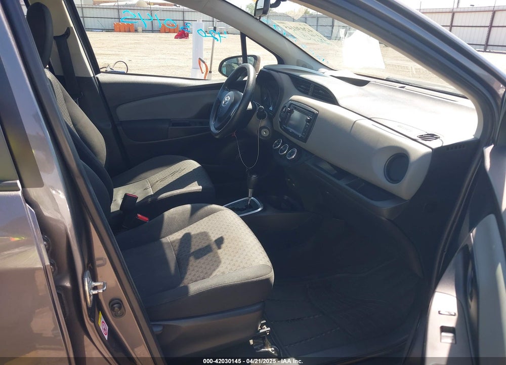 2015 TOYOTA YARIS VIN: VNKKTUD36FA038614