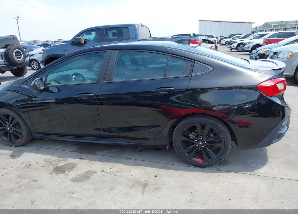 2018 CHEVROLET CRUZE VIN: 1G1BE5SM7J7159736