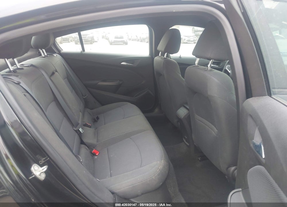2018 CHEVROLET CRUZE VIN: 1G1BE5SM7J7159736